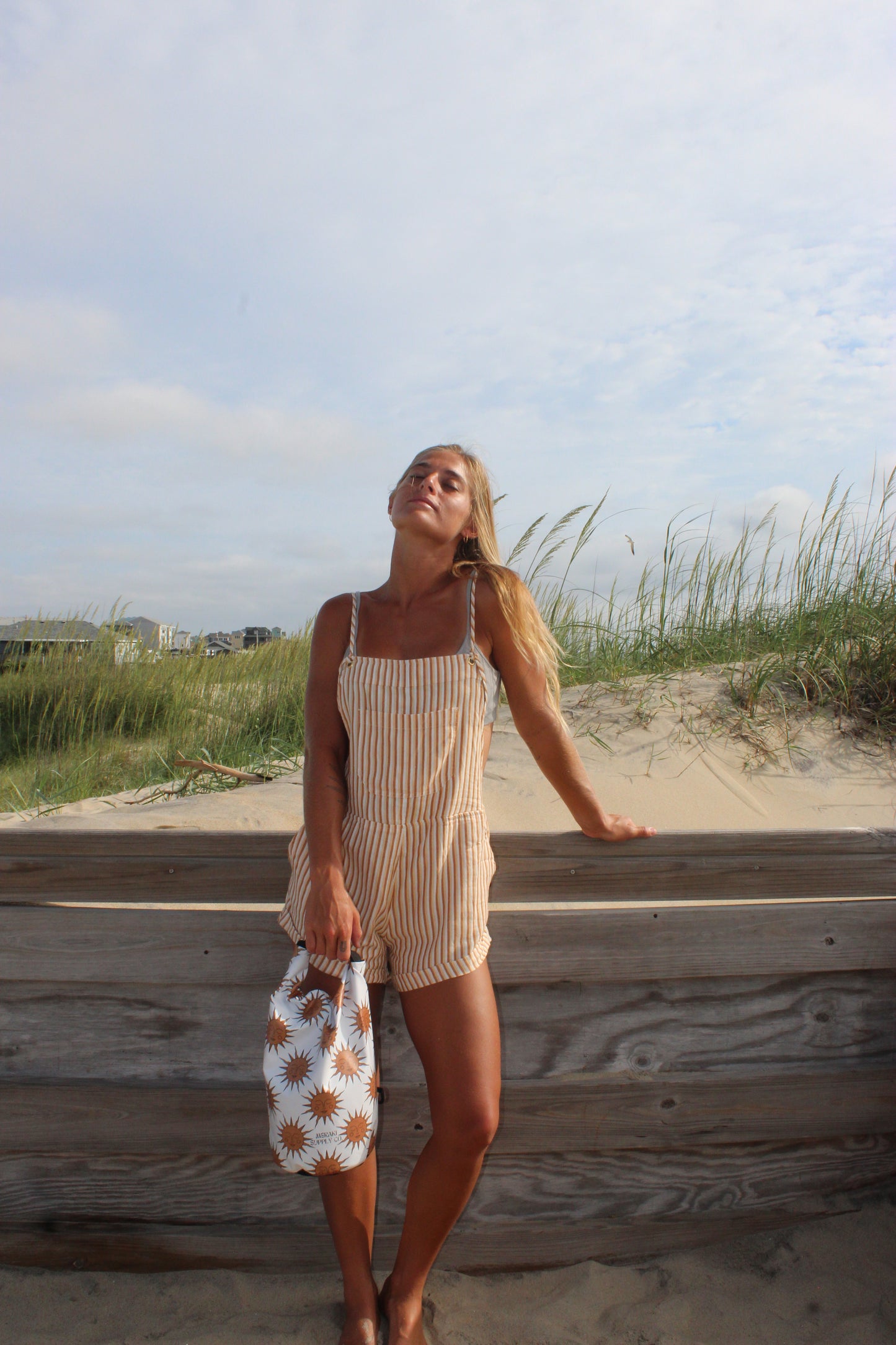 Designed for our sun lovers. Size 10L.