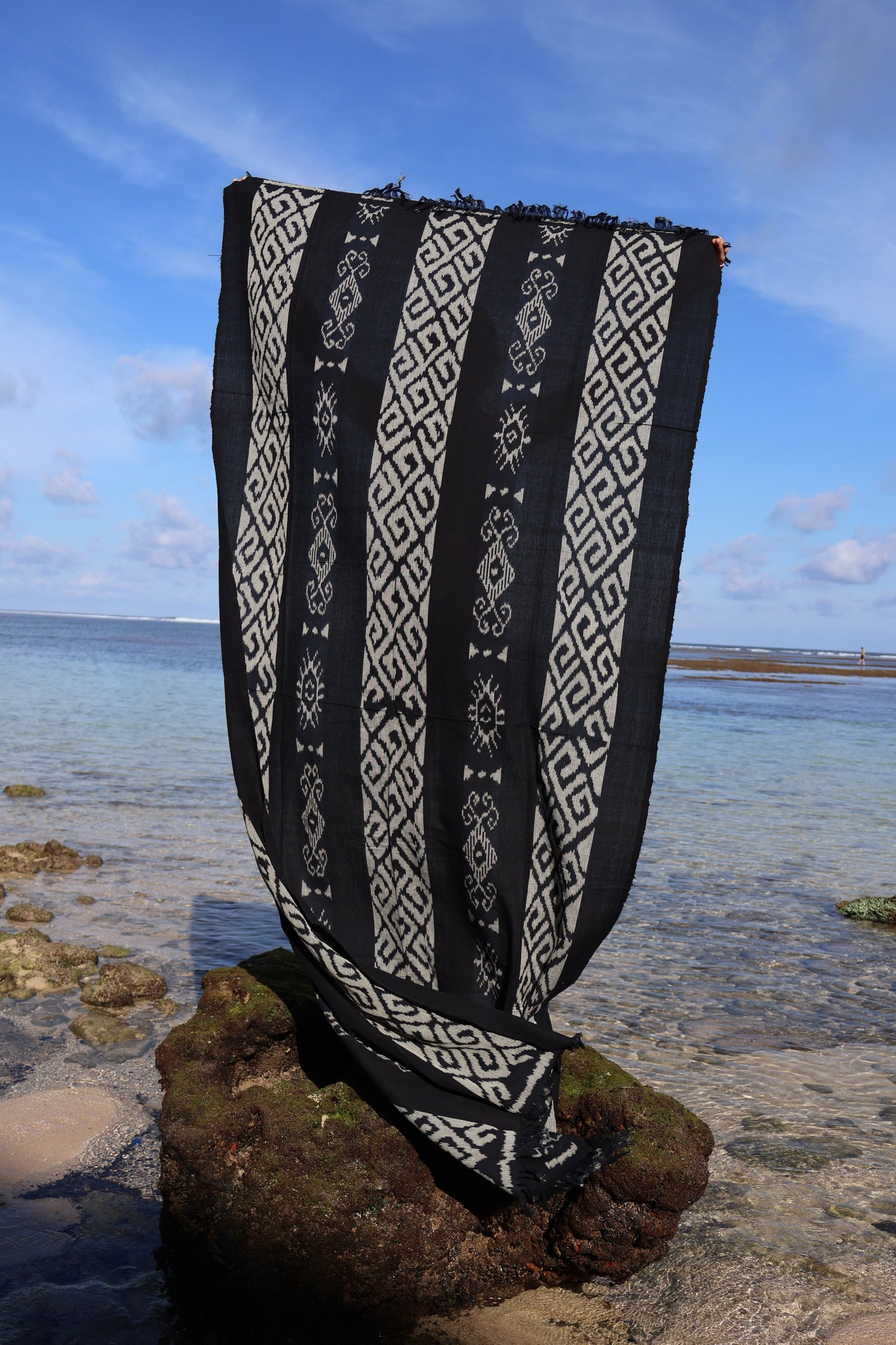 Santai Sarong - Charcoal