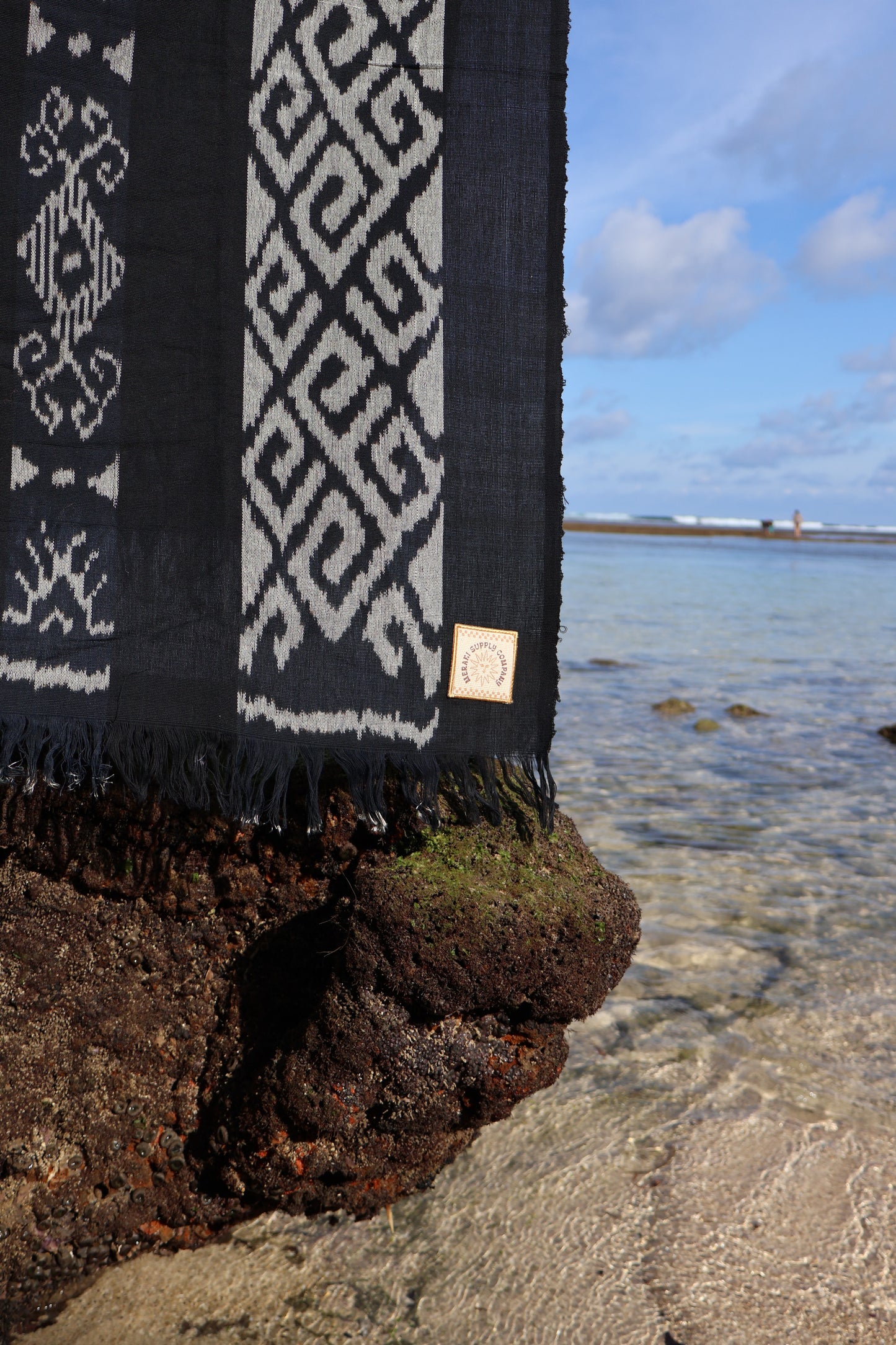 Santai Sarong - Charcoal
