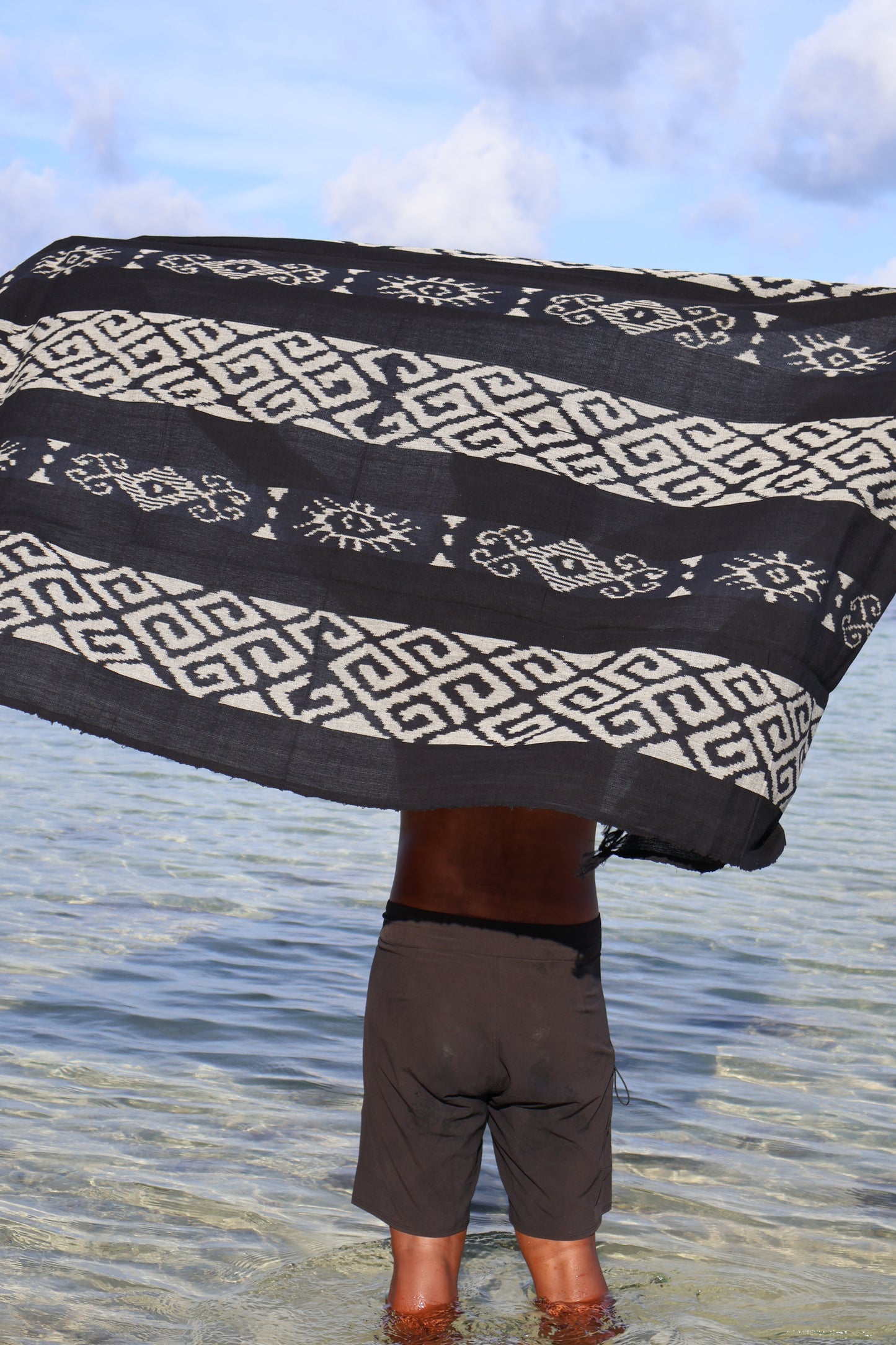 Santai Sarong - Charcoal