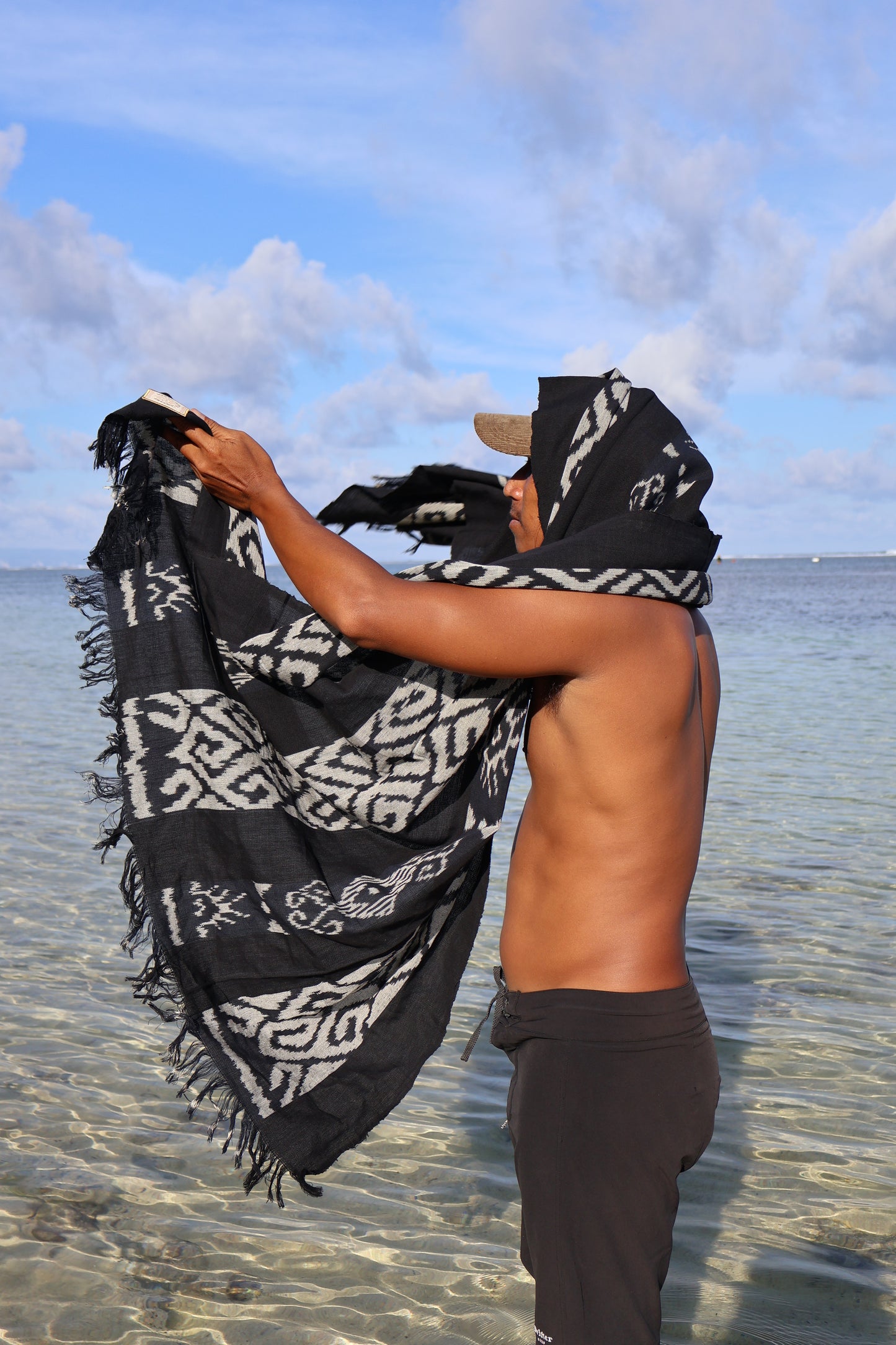 Santai Sarong - Charcoal